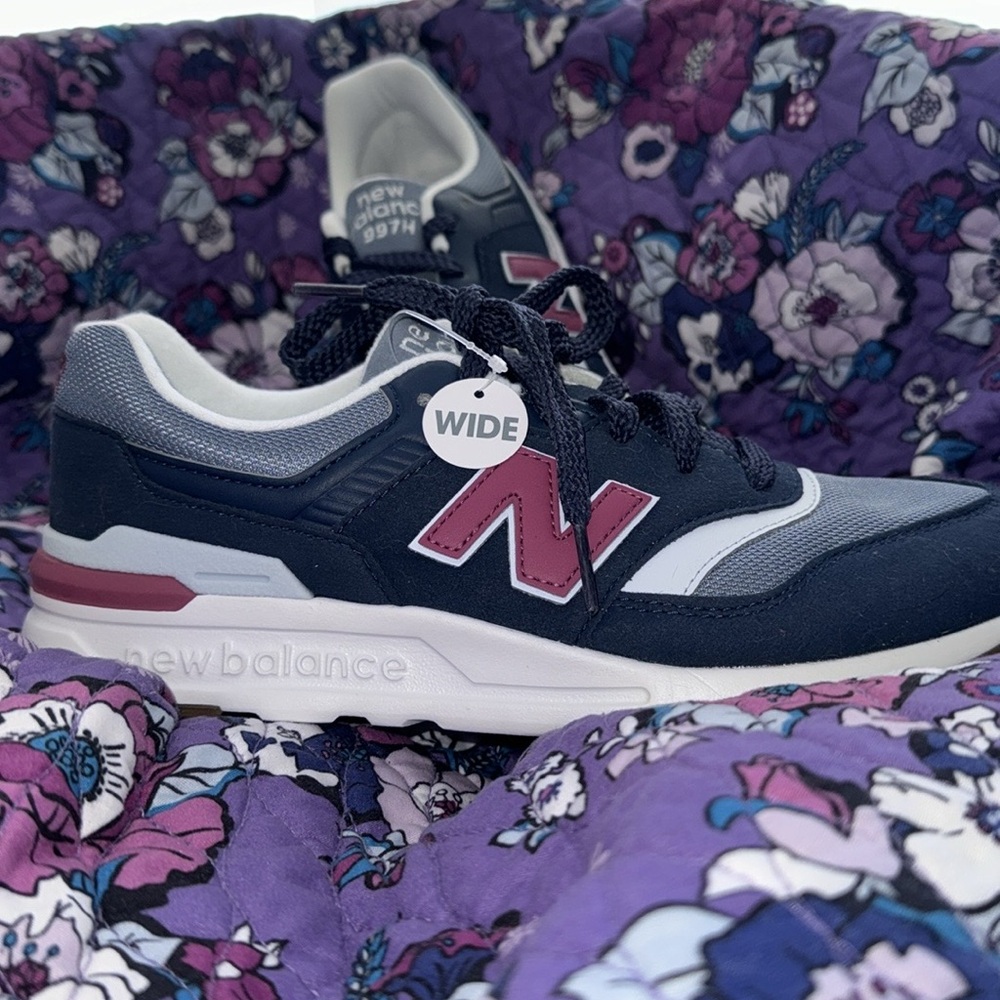 NIB/NWT New Balance 997H KIDS 6.5 WIDE - Picture 3 of 7